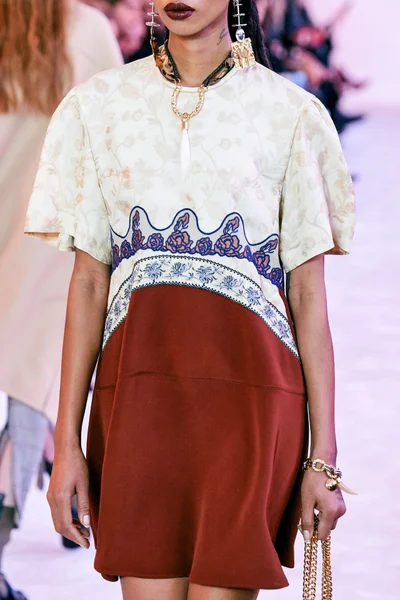 Look 56